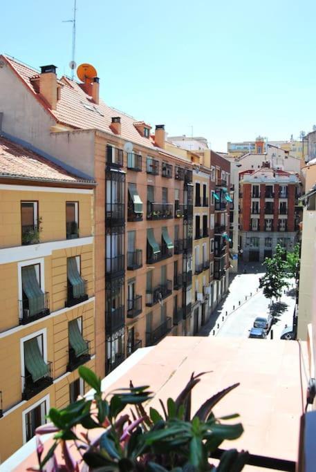 El Apartamento En Opera Palacio Real Madrid Exteriör bild