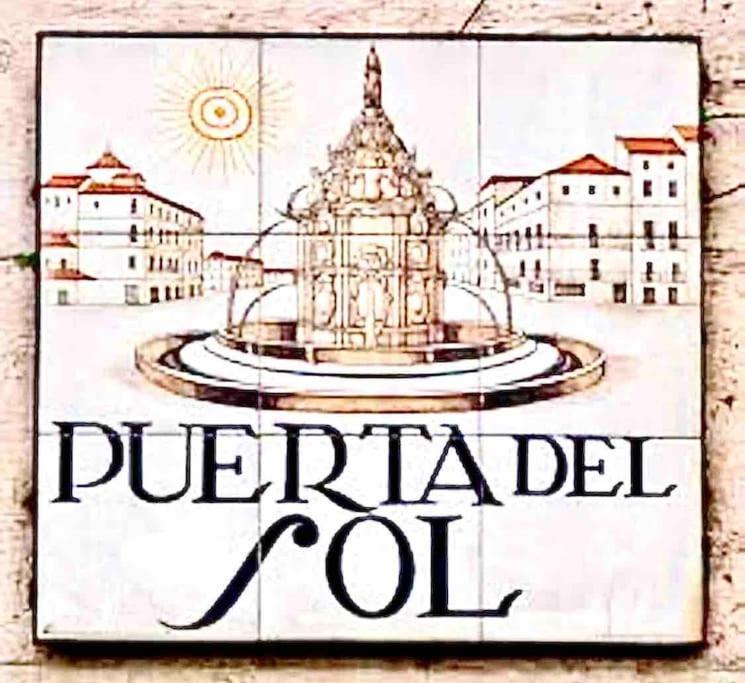 El Apartamento En Opera Palacio Real Madrid Exteriör bild