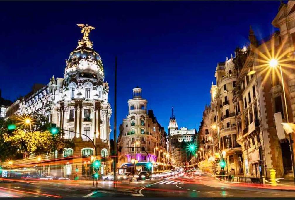 El Apartamento En Opera Palacio Real Madrid Exteriör bild